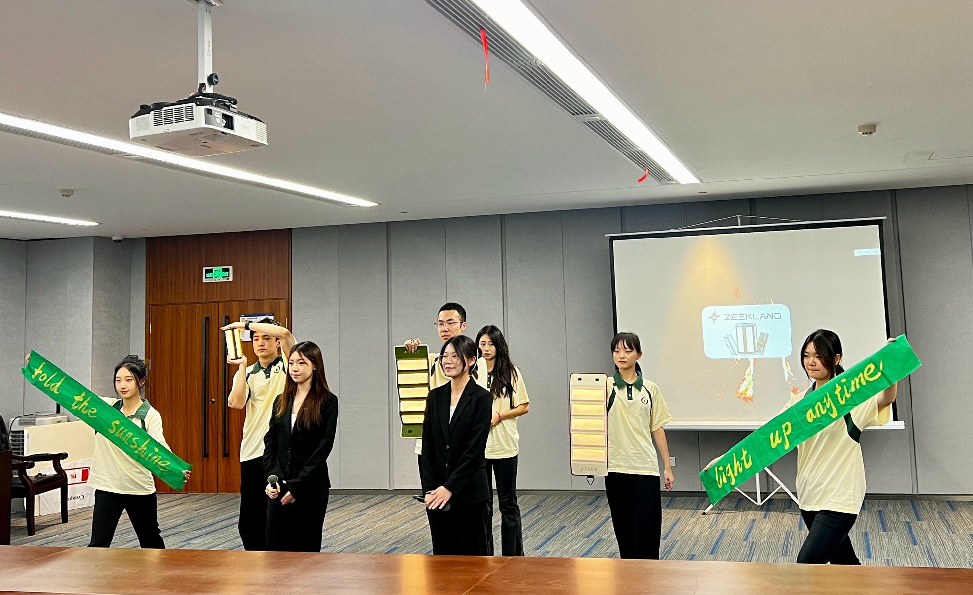 露营灯颁布会_副本.jpg 露营灯颁布会_副本.jpg